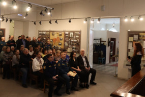 Архивисты на выставке «Огнеборцы на службе»